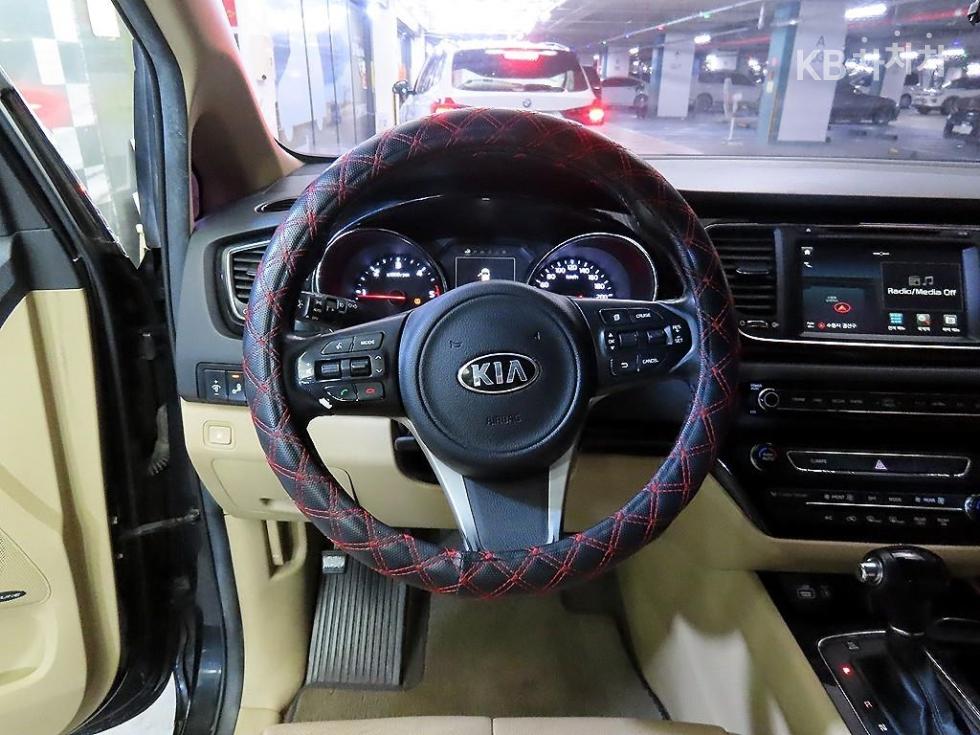 2016 - kia carnival