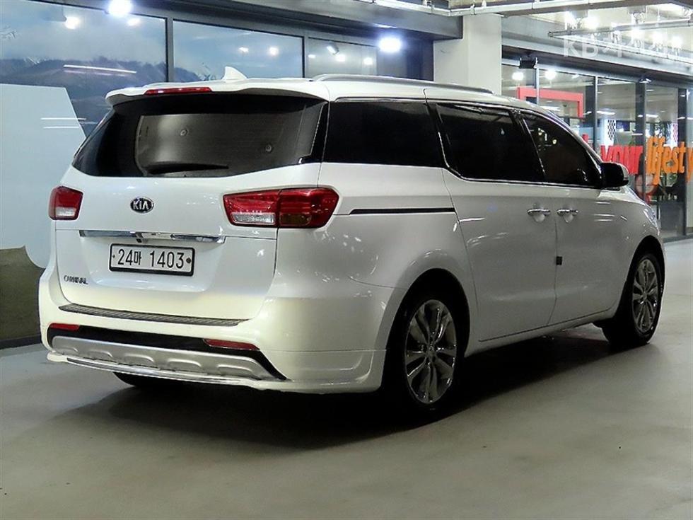 2017 - kia carnival