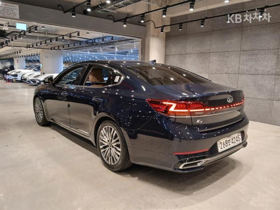 2020 - kia k7