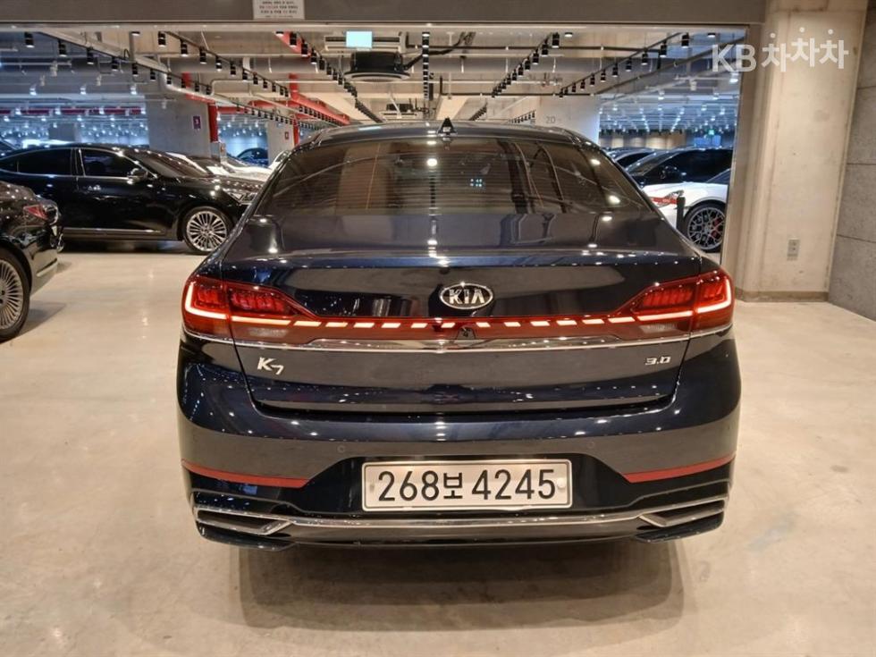 2020 - kia k7
