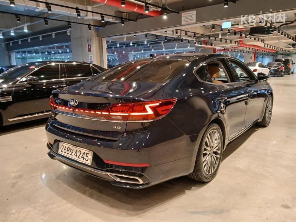 2020 - kia k7