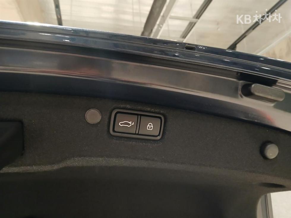 2020 - kia k7