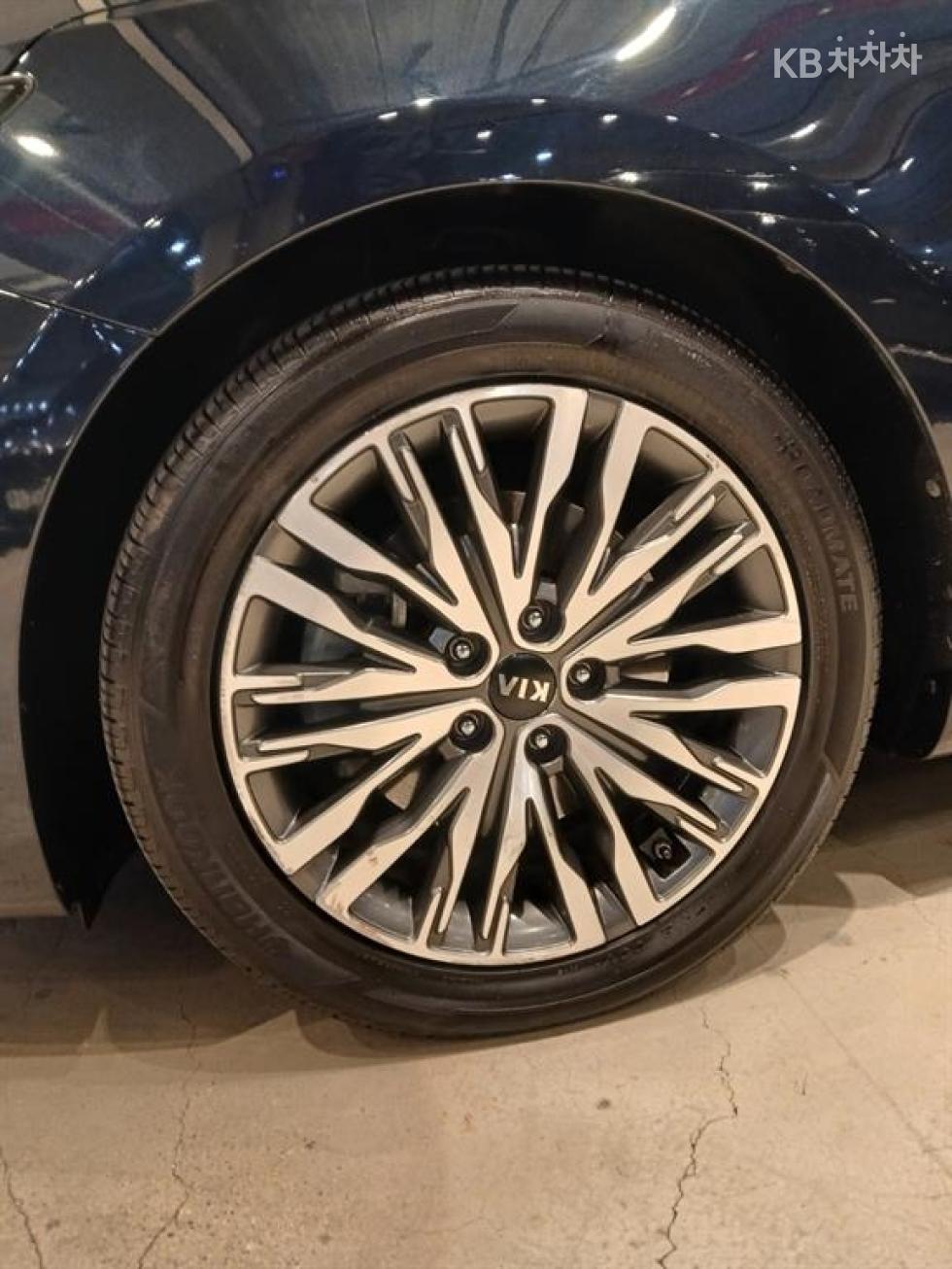 2020 - kia k7