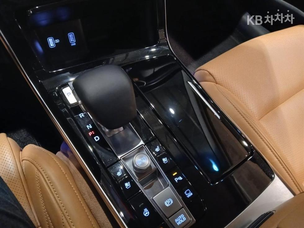 2020 - kia k7