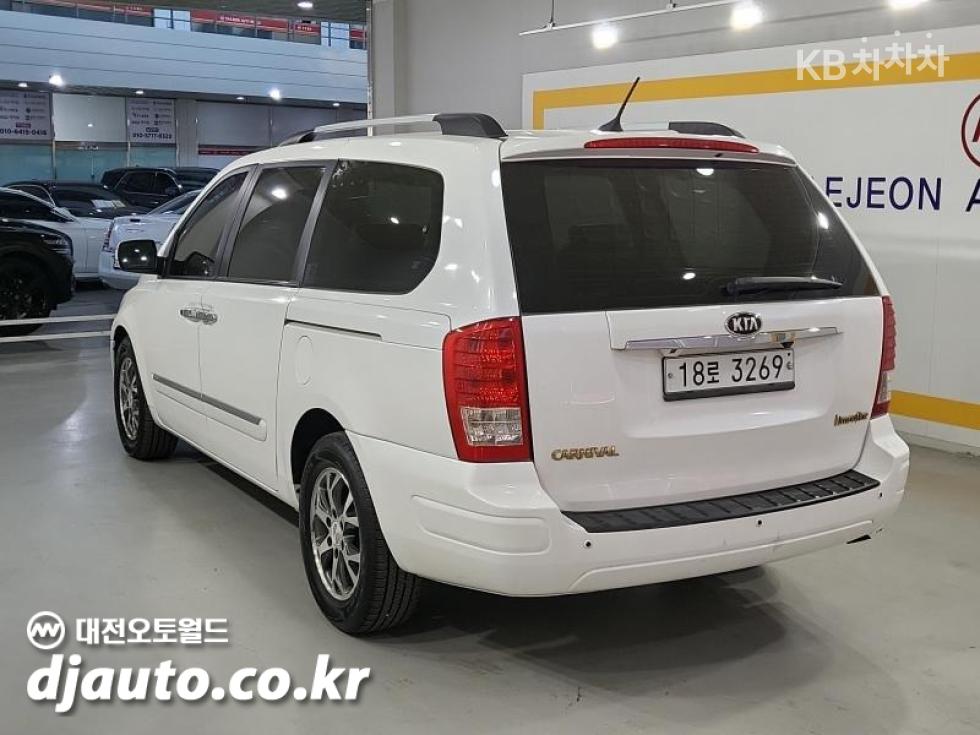 2014 - kia carnival
