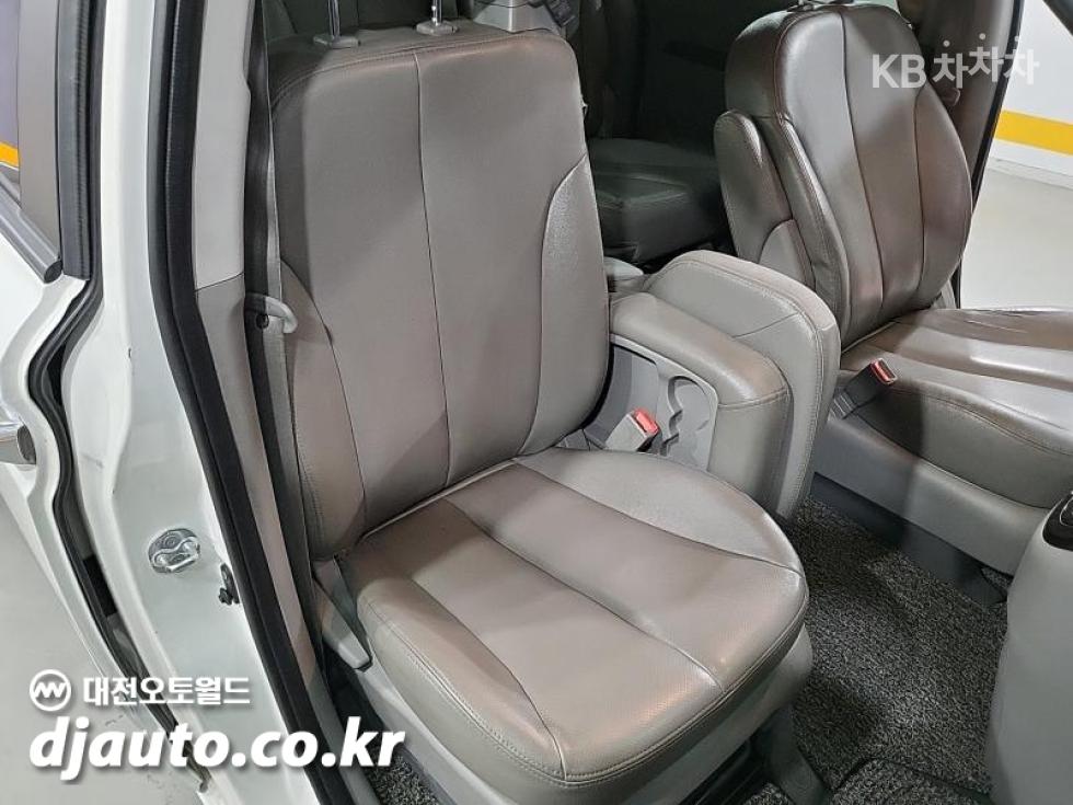 2014 - kia carnival