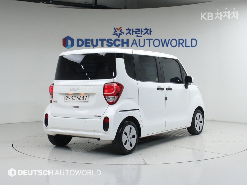 2022 - kia ray