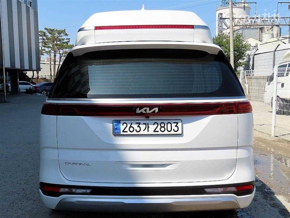 2023 - kia carnival