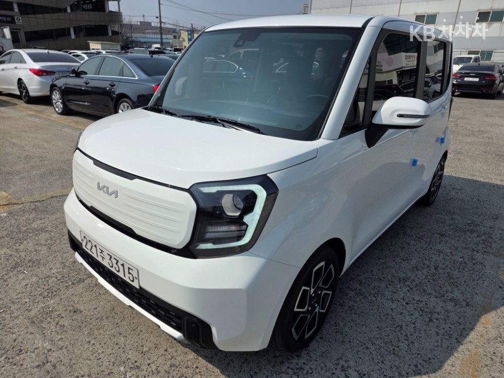 2023 - kia kia