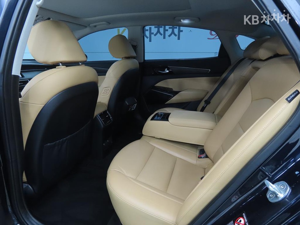 2020 - kia k7