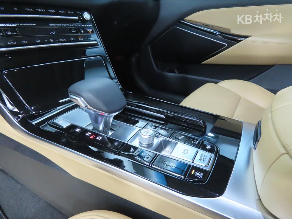 2020 - kia k7