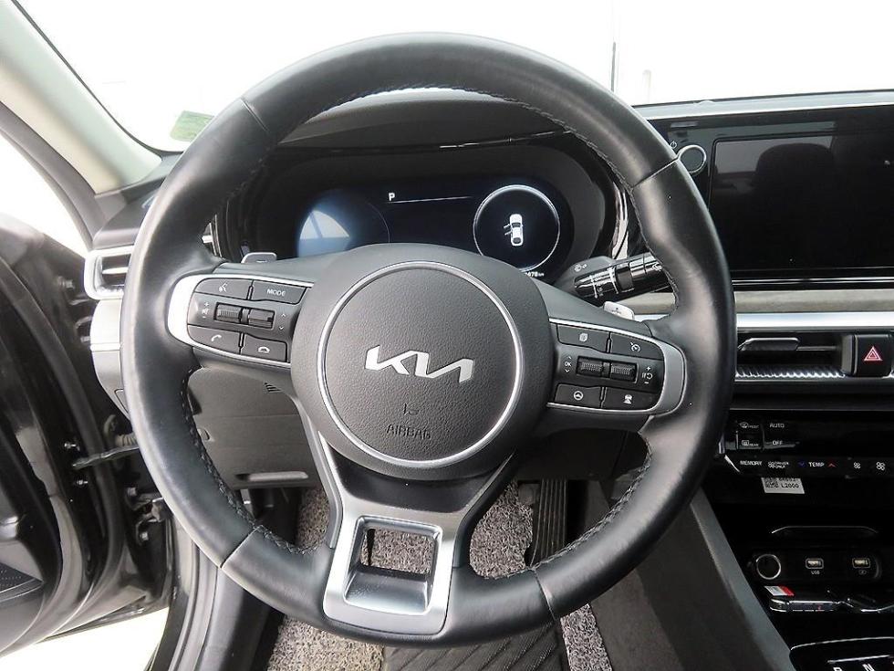 2023 - kia k5
