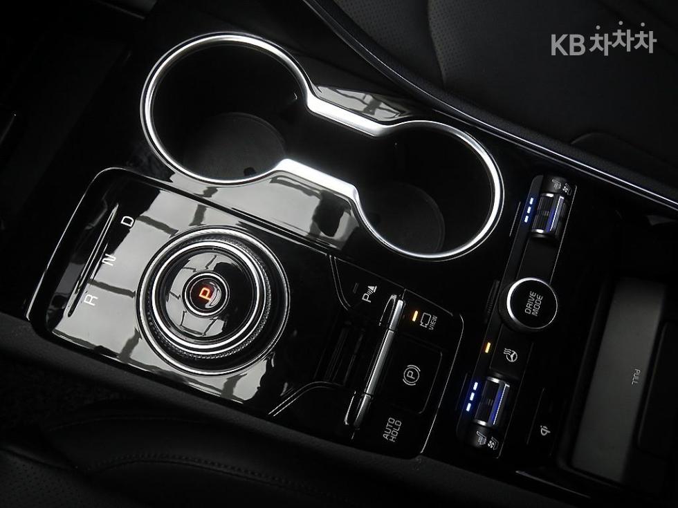 2023 - kia k5