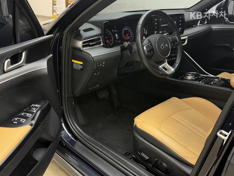 2020 - kia k5