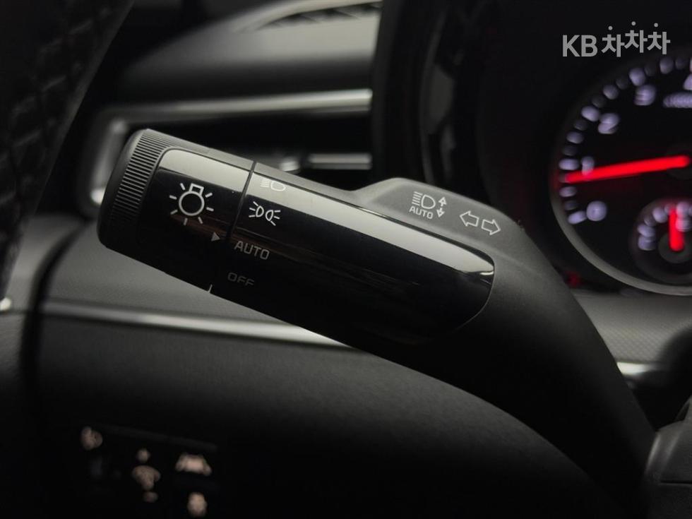 2020 - kia k5