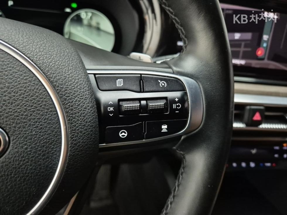 2020 - kia k5