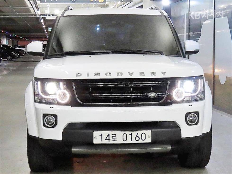 2017 Land Rover 4 photo