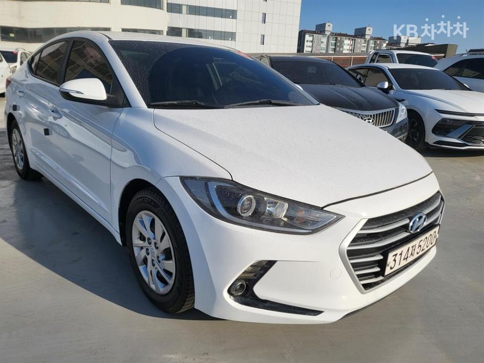 Hyundai Avante — miniaturë 3