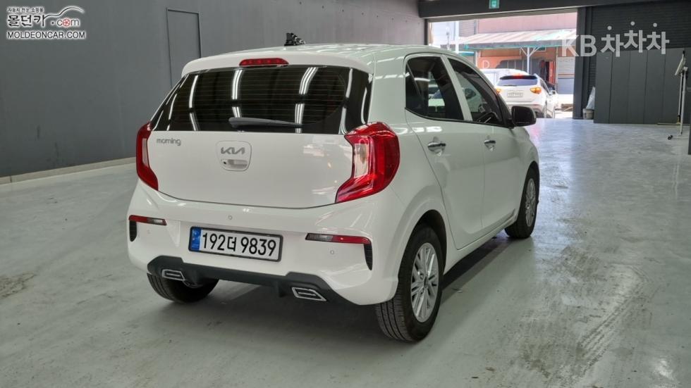 2022 - kia morning
