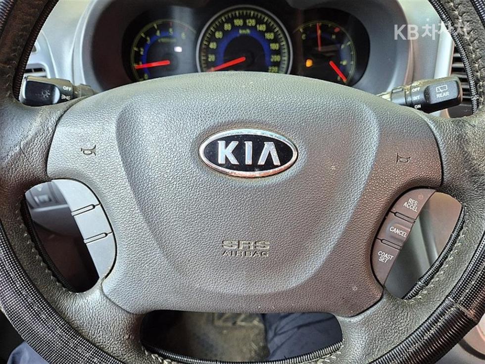 2011 - kia carnival