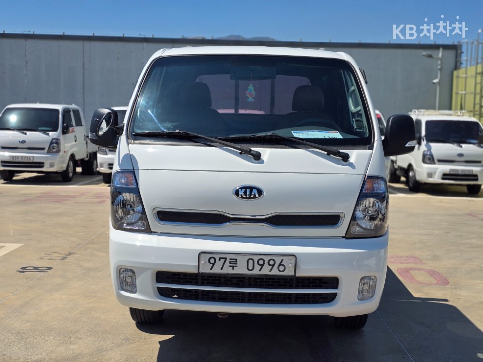 2018 - kia bongo iii