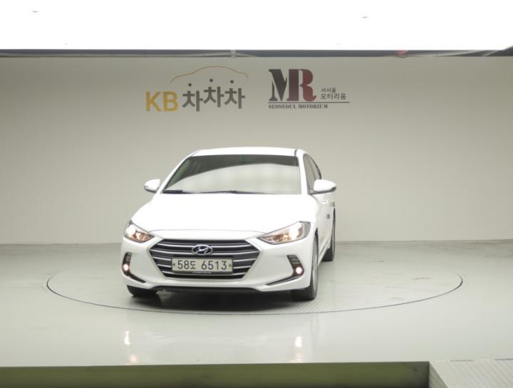 Hyundai Avante AD 1.6 GDi Value Plus 5