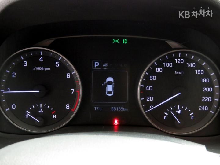 Hyundai Avante AD 1.6 GDi Value Plus 10