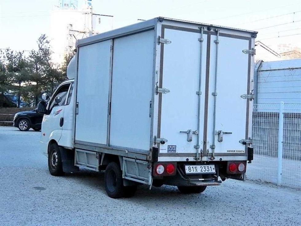 2016 - kia bongo iii