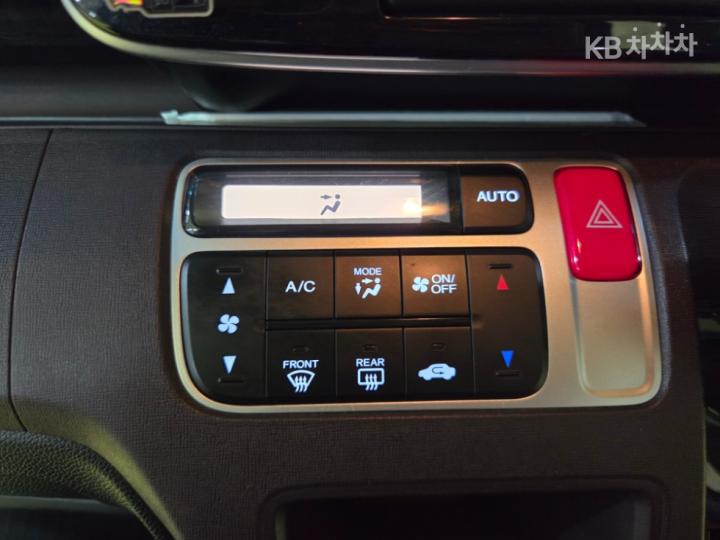 Honda N-ONE 0.6 2WD Turbo 10