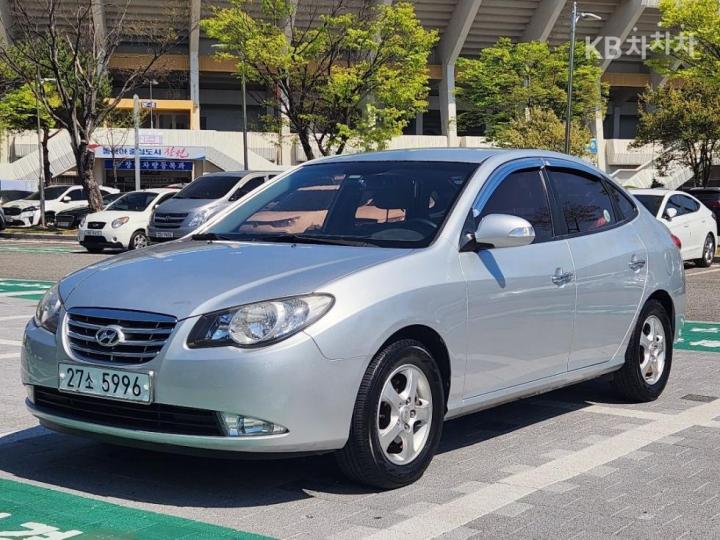 Hyundai Avante HD 1.6 VVT S16 Luxury Advanced Pack
