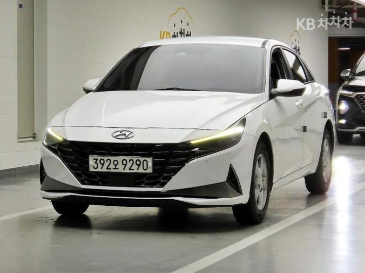 Hyundai Avante CN7 1.6 Gasoline Modern 3