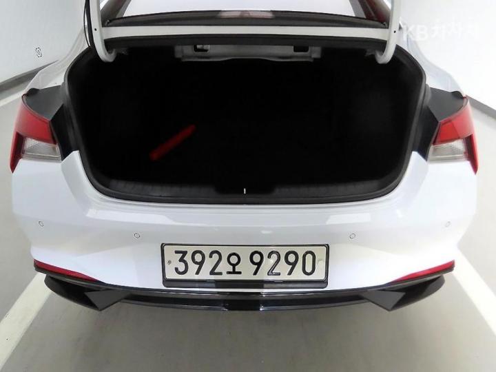 Hyundai Avante CN7 1.6 Gasoline Modern 6