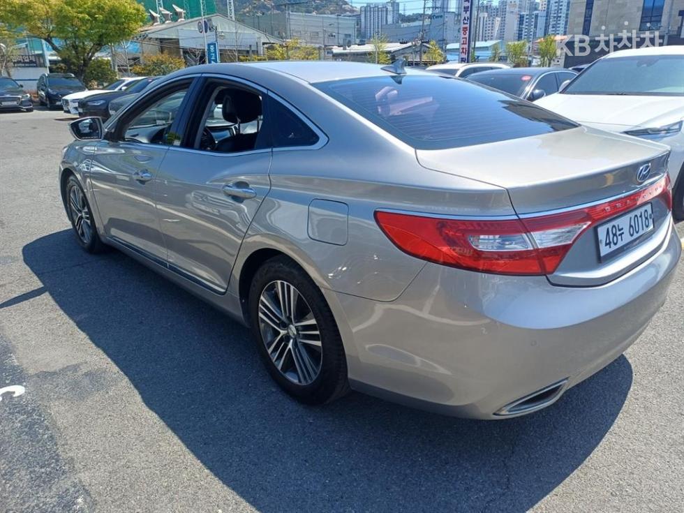 Hyundai Grandeur — miniaturë 2