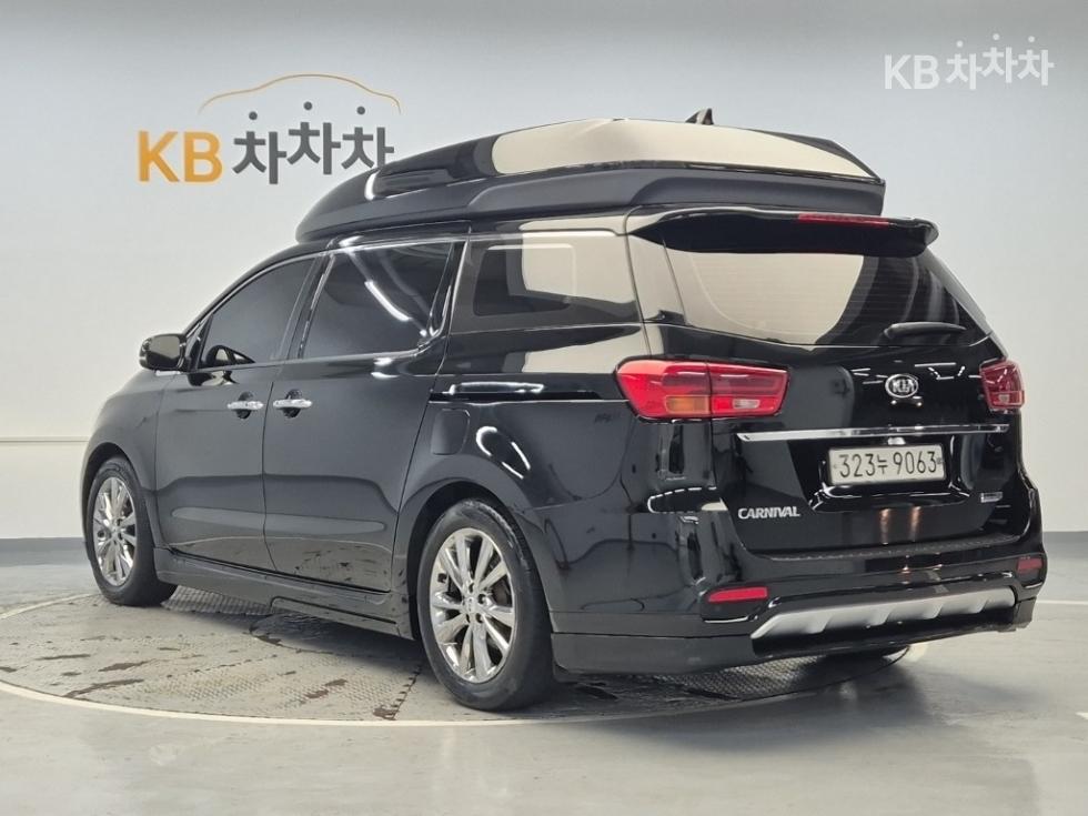 2019 - kia carnival