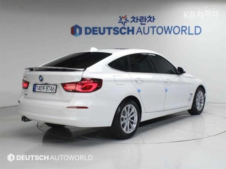 BMW 3 Series GranTurismo GT 320d F34 xDrive Premium 3