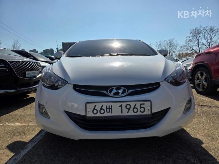 Hyundai Avante MD M16 GDI Modern