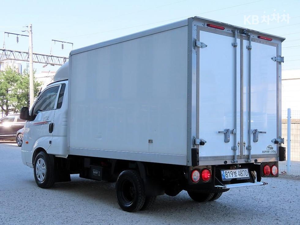 2023 - kia bongo iii