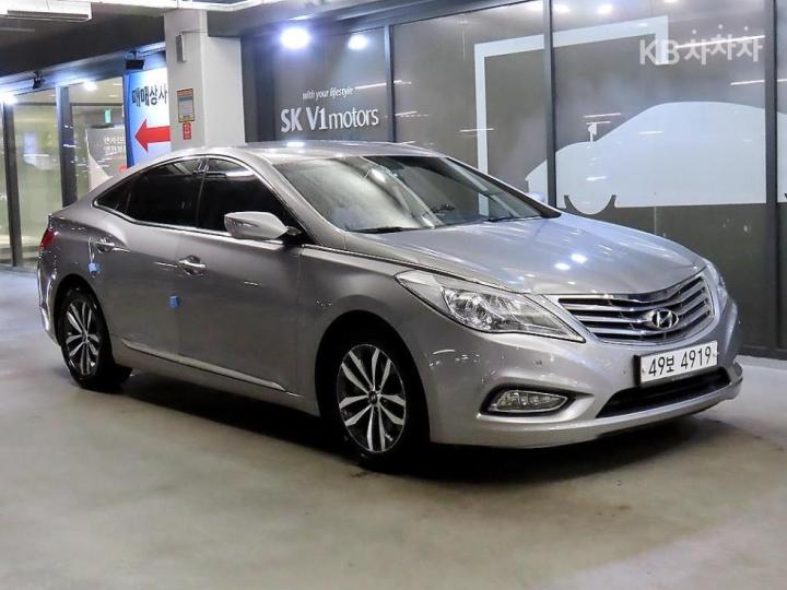 Hyundai Grandeur HG HG240 Luxury