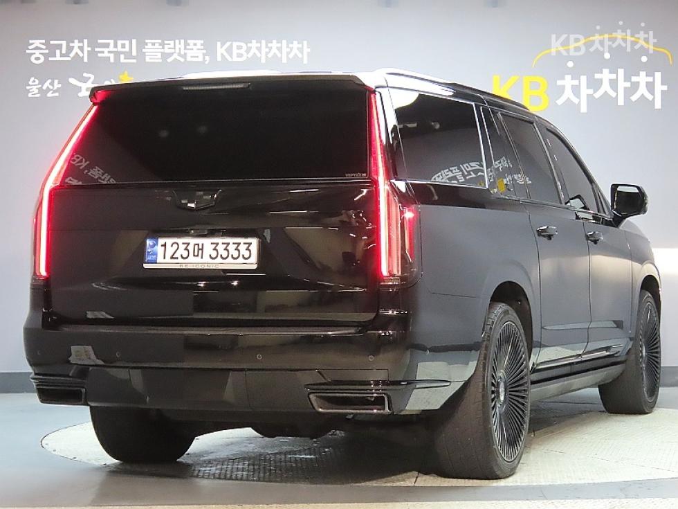 2023 Cadillac ESCALADE(5) photo