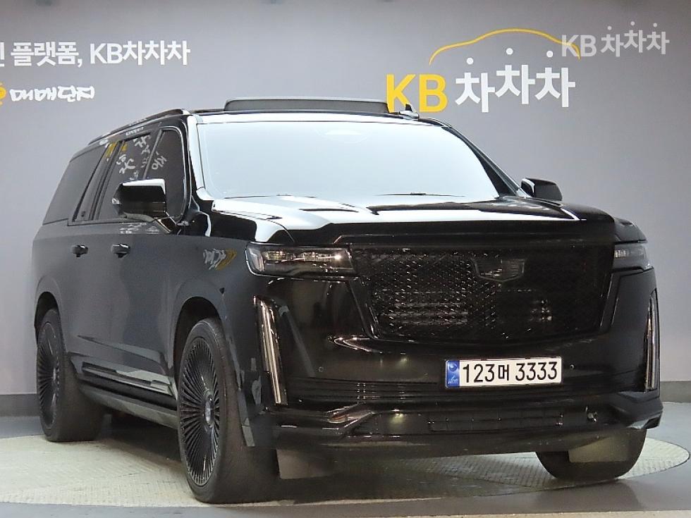 2023 Cadillac ESCALADE(5) photo