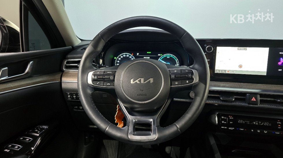 2023 - kia k5