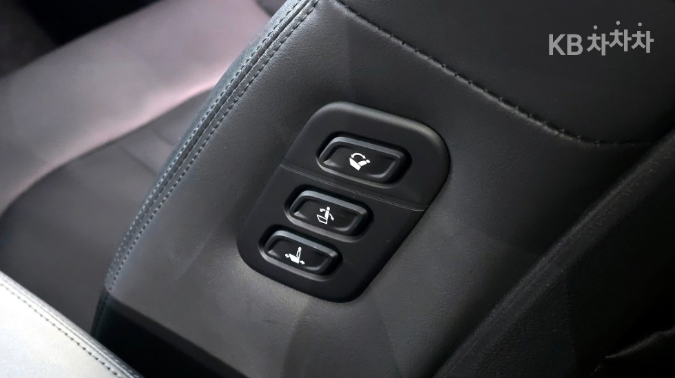 2023 - kia k5