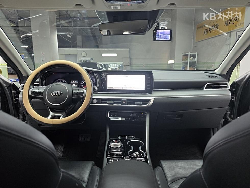 2021 - kia k5
