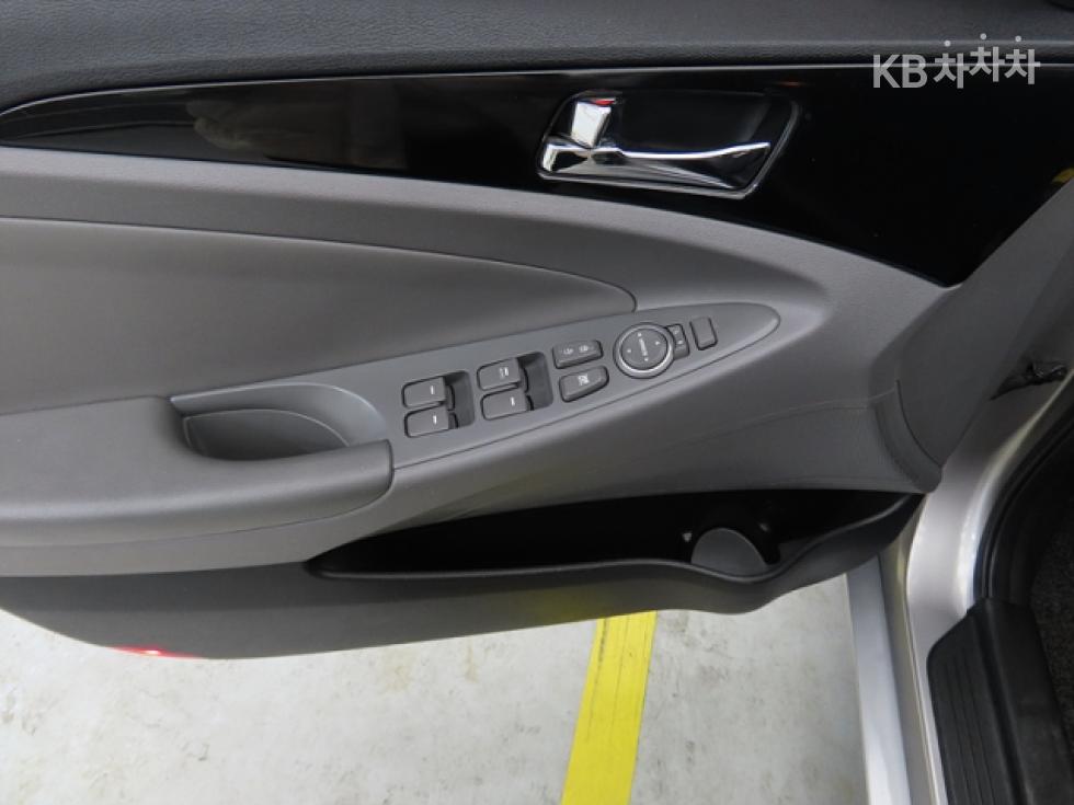 Hyundai Sonata — miniaturë 13