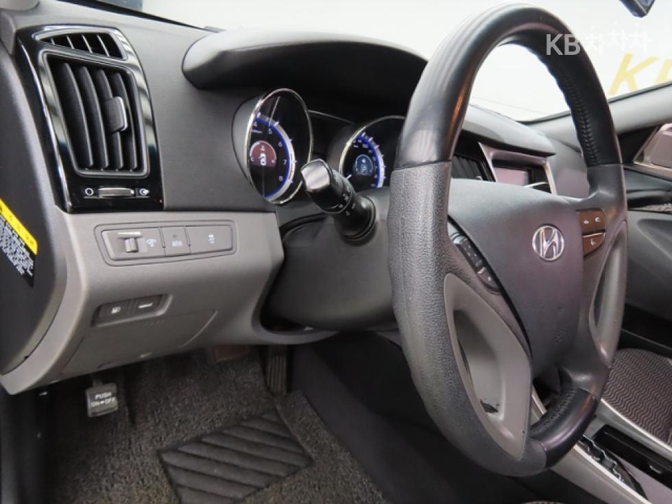 Hyundai Sonata — miniaturë 14