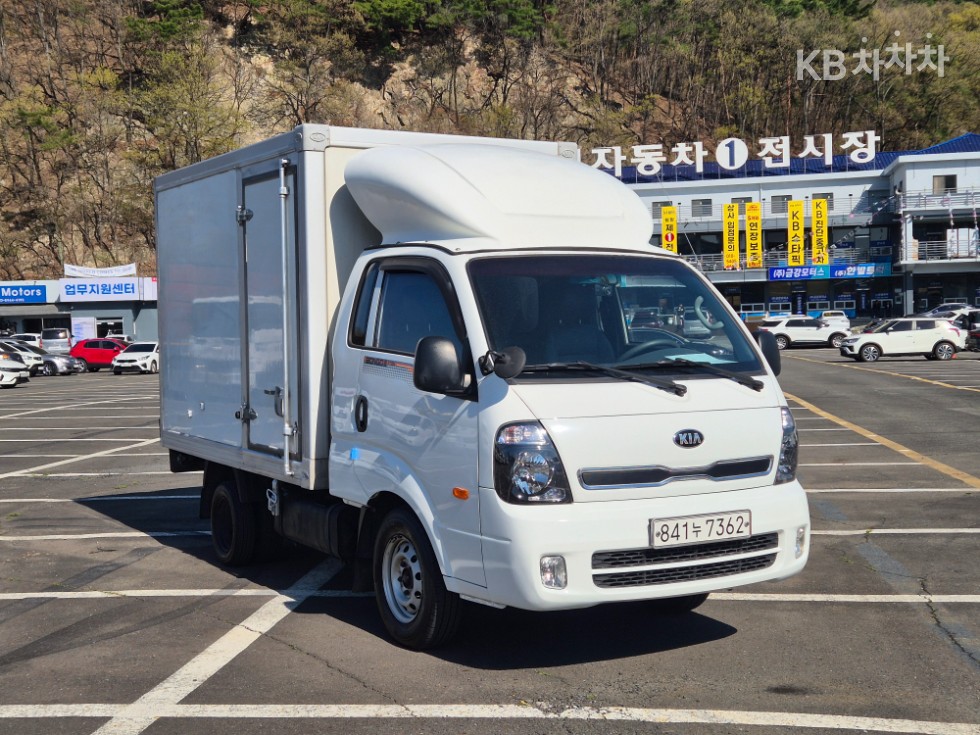 2015 - kia bongo iii