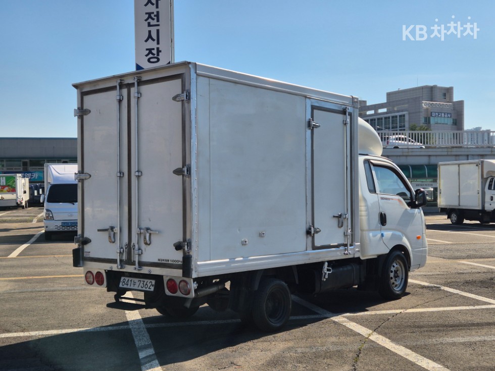 2015 - kia bongo iii