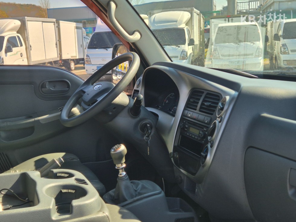 2015 - kia bongo iii