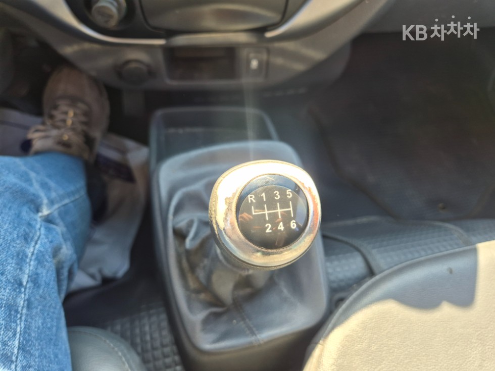 2015 - kia bongo iii