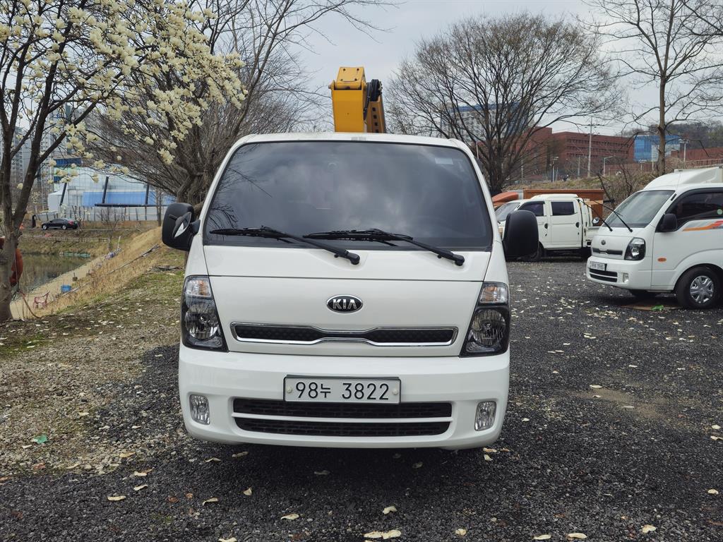 2019 - kia bongo iii